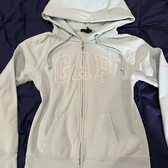 Vintage Gap Zip up hoodie - Picture 2 of 6